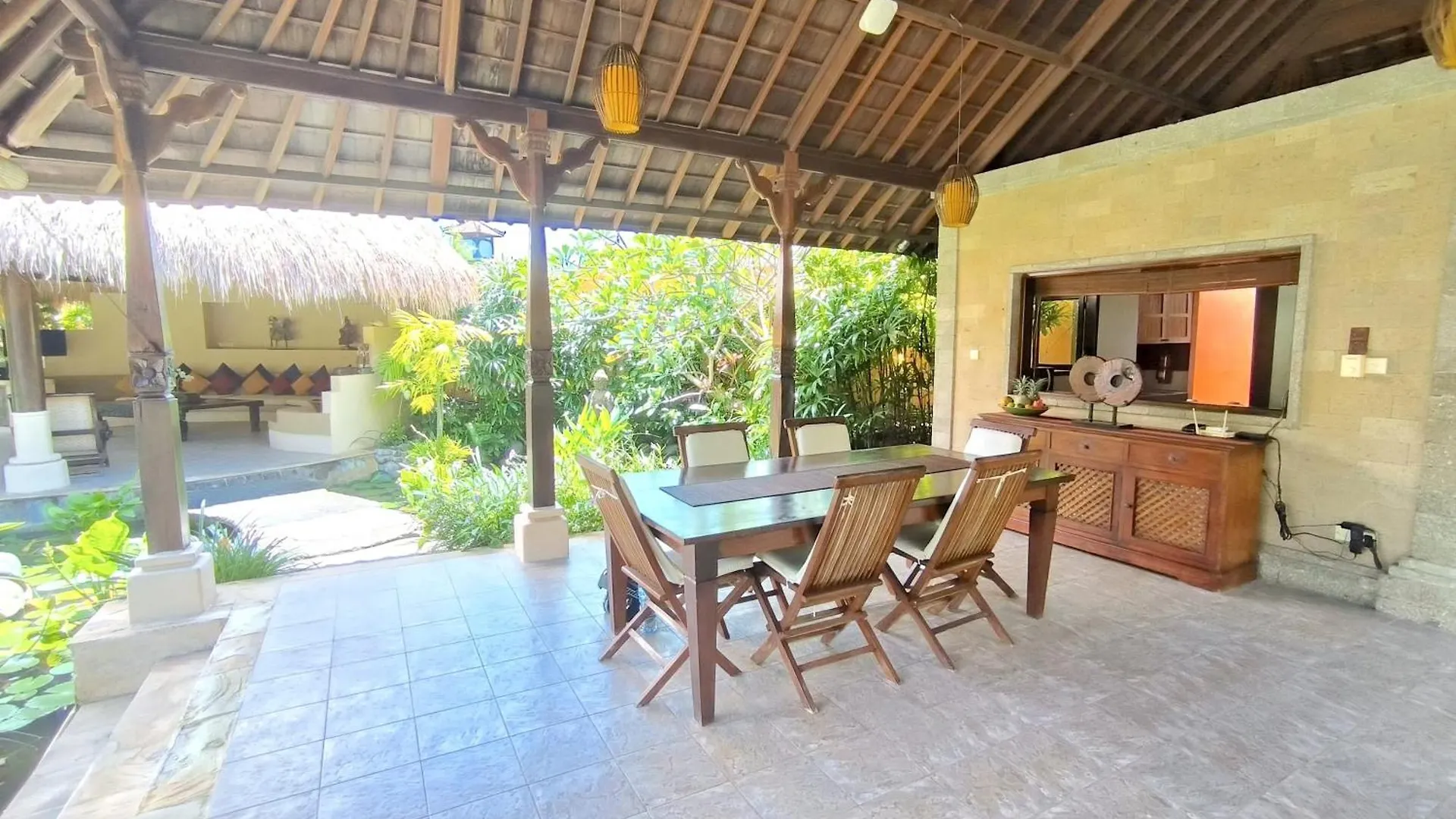 Villa Plawa Asri Seminyak  Indonesia