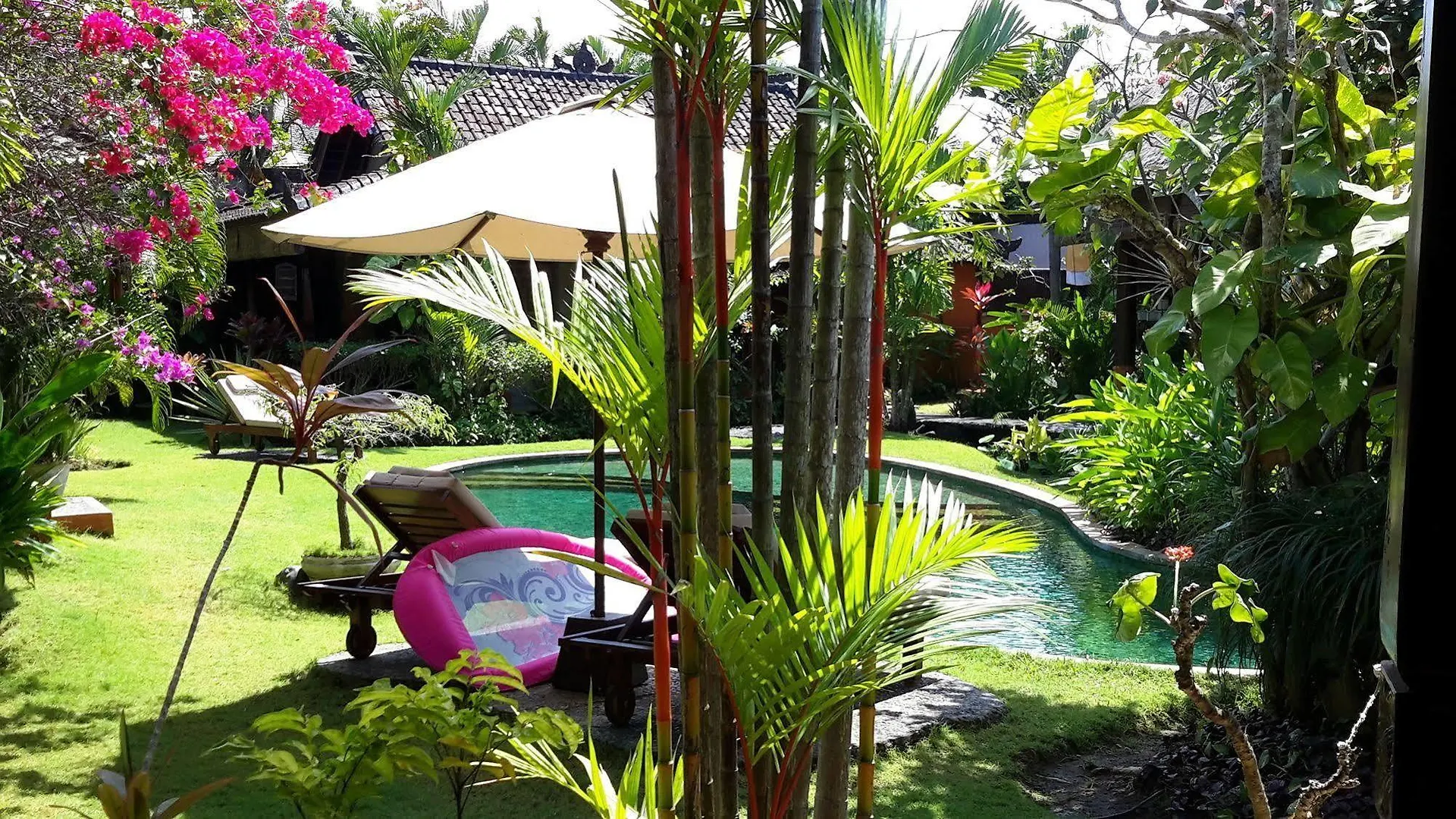 Villa Plawa Asri Seminyak  Seminyak (Bali)