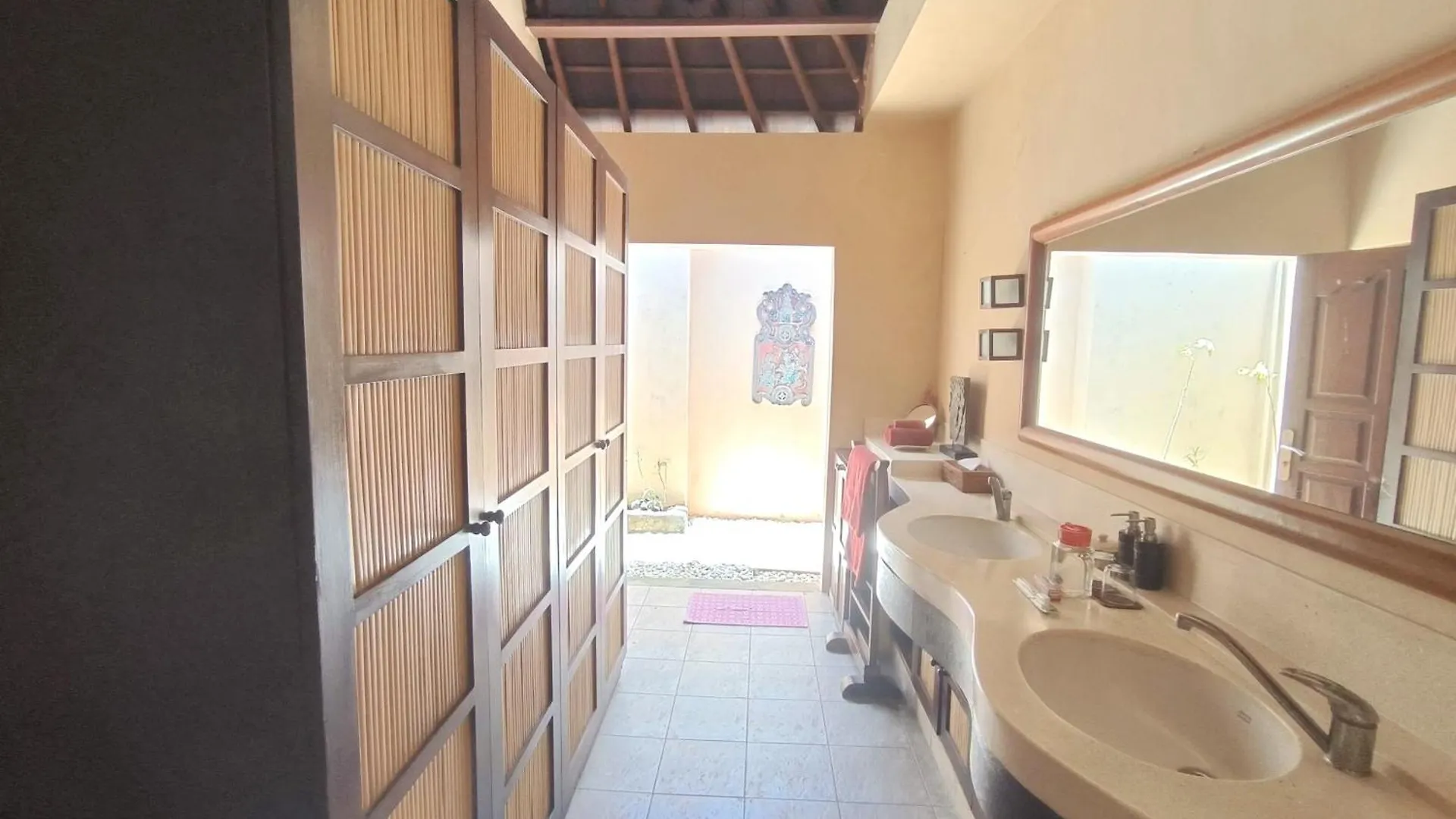 Villa Plawa Asri Seminyak  Indonesia
