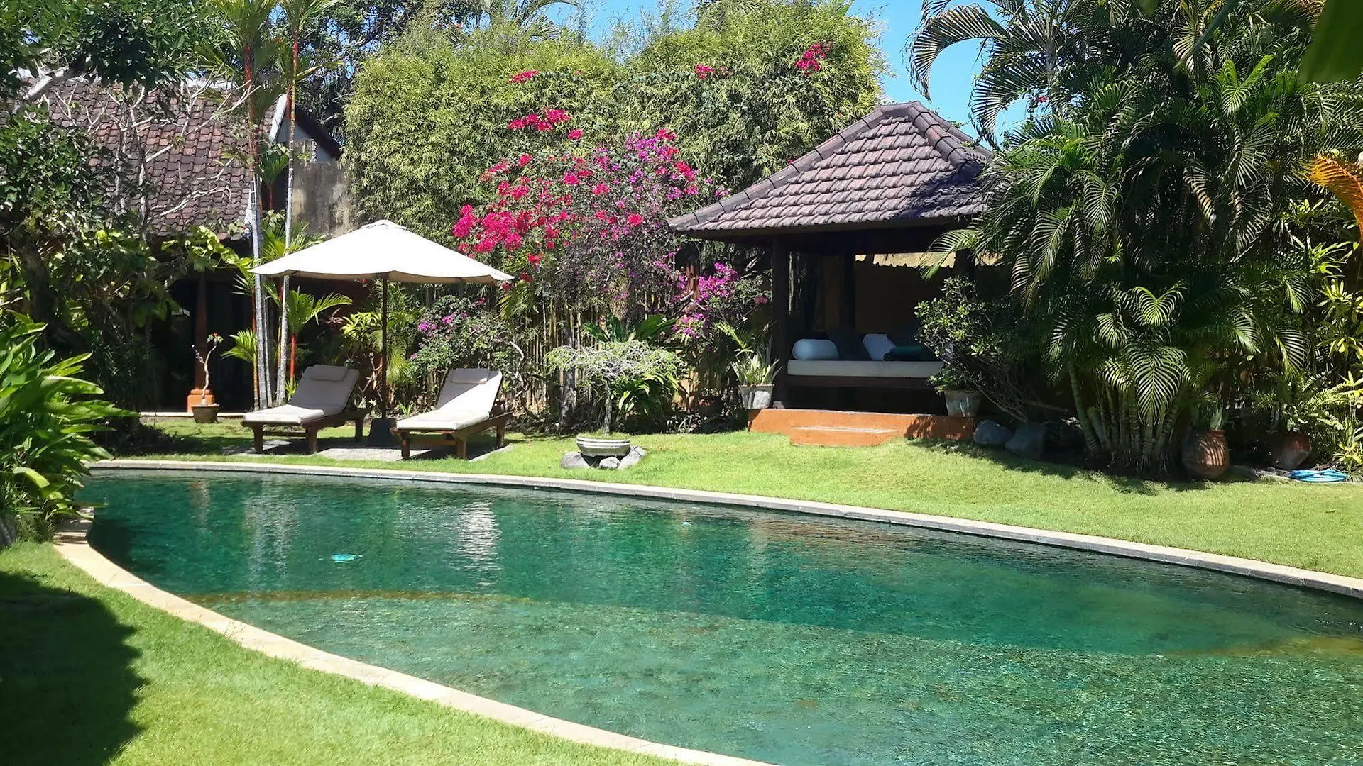 Villa Plawa Asri Seminyak  Indonesia